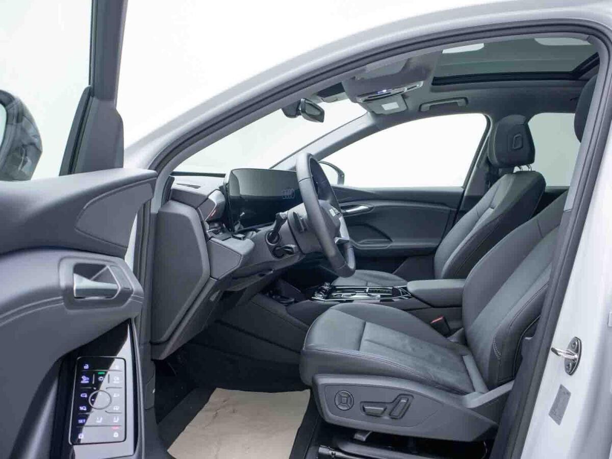 Audi Q6 e-tron *S-LINE*360°*LEDER*NAV*MATRIX*PANO*MEMORY*LHZ