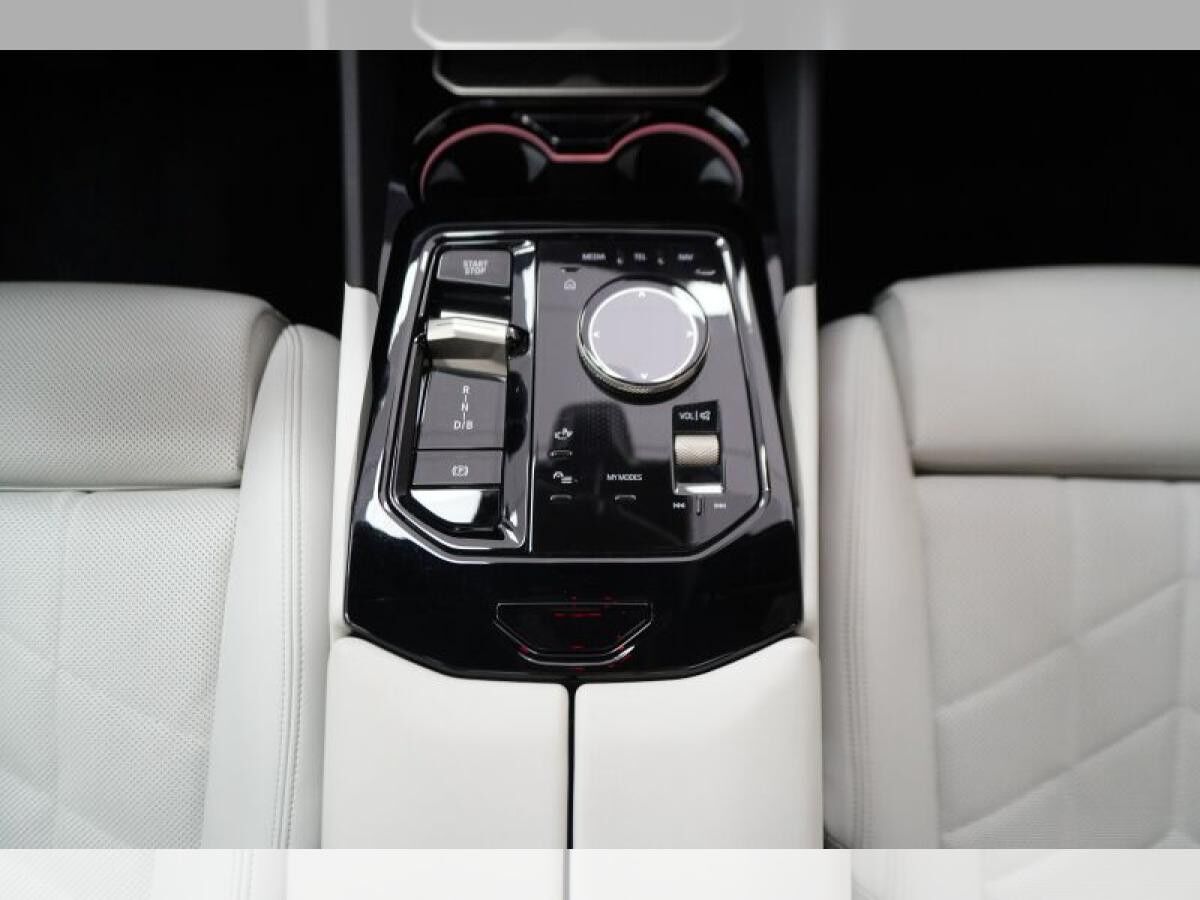 BMW i5 eDrive40 Touring M Sport BOWERS&WILKINS SOUND,AUTOBAHNASSISTENT,KLIMA SITZE,PANO DACH,LED,NAVI