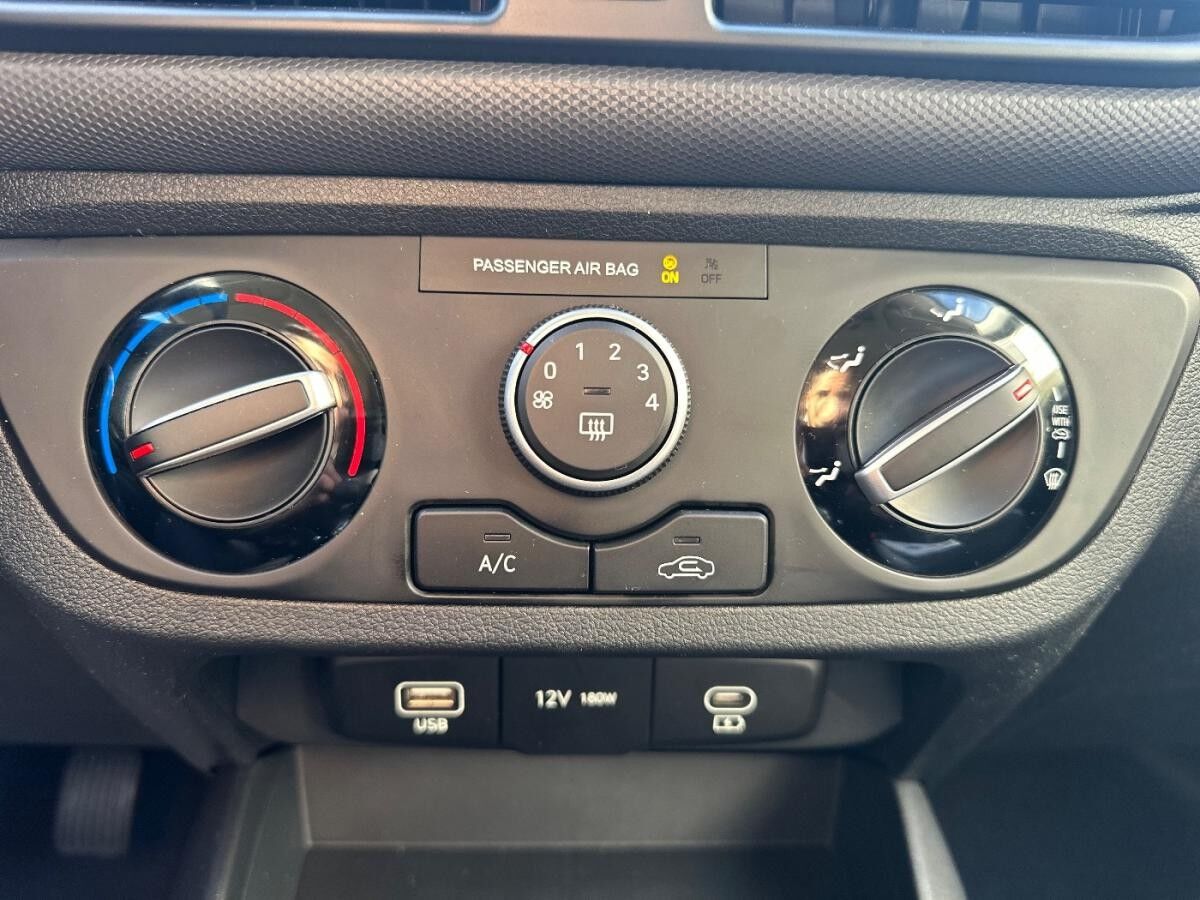 Hyundai i10 1.0 Select, Navi **SALE**Black Week**PDC, SHZ