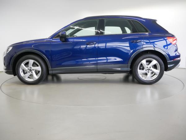 Audi Q3 35 TFSI S tro. advanced LED virt. Cock. NAVI+