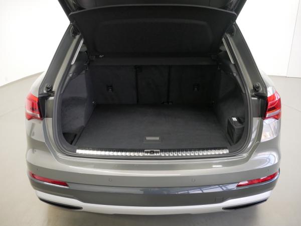 Audi Q3 35 TFSI S tro. advanced LED AHK virt. Cock.