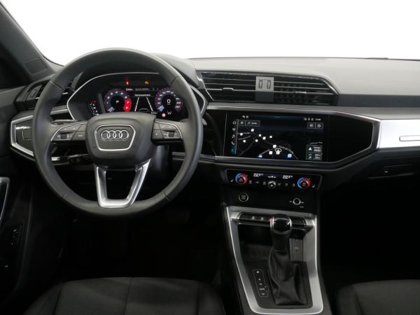 Audi Q3 35 TFSI S tro. advanced LED virt. Cock. NAVI+