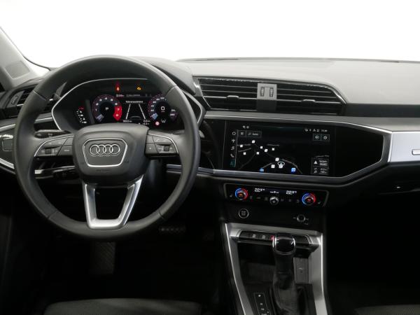 Audi Q3 35 TFSI S tro. advanced LED AHK virt. Cock.