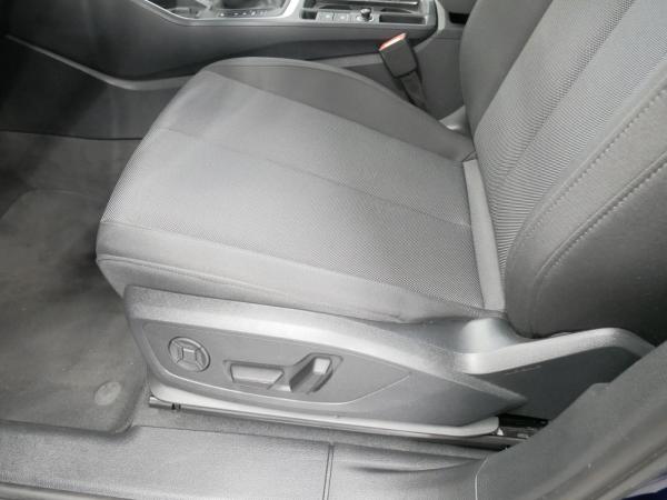 Audi Q3 35 TFSI S tro. advanced LED virt. Cock. NAVI+