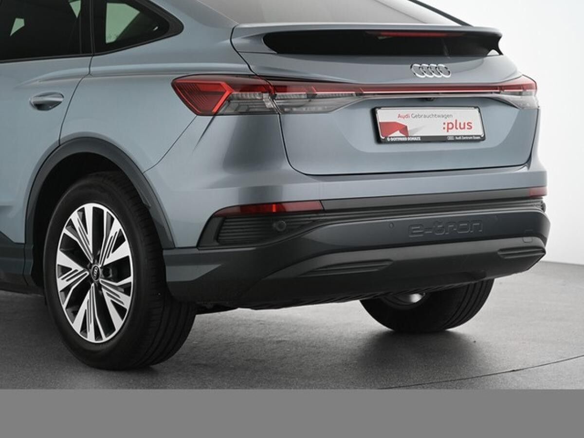 Audi Q4 e-tron Sportback 35, Optikpaket Schwarz, Matrix-LED, 8-Fach bereift