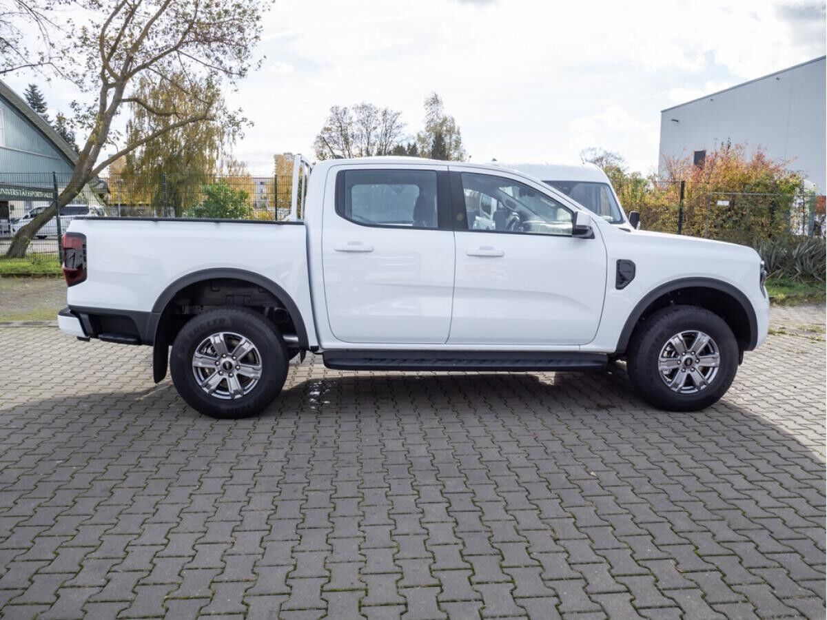 Ford Ranger Doppelkabine 2.0 XLT Automatik/AHK/Navi/Kamera/Winterpaket