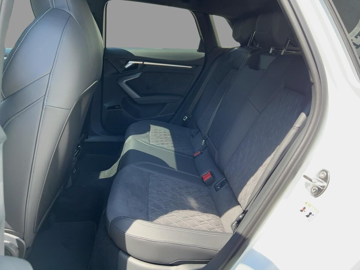 Audi A3 Sportback 35 TDI S-Line PANO MATRIX-LED NAVI HUD SONOS