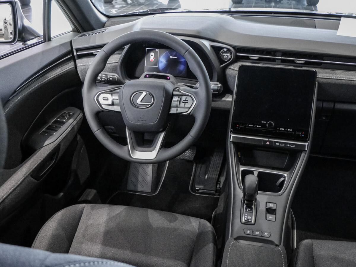 Lexus LBX Basis  Komfortpaket