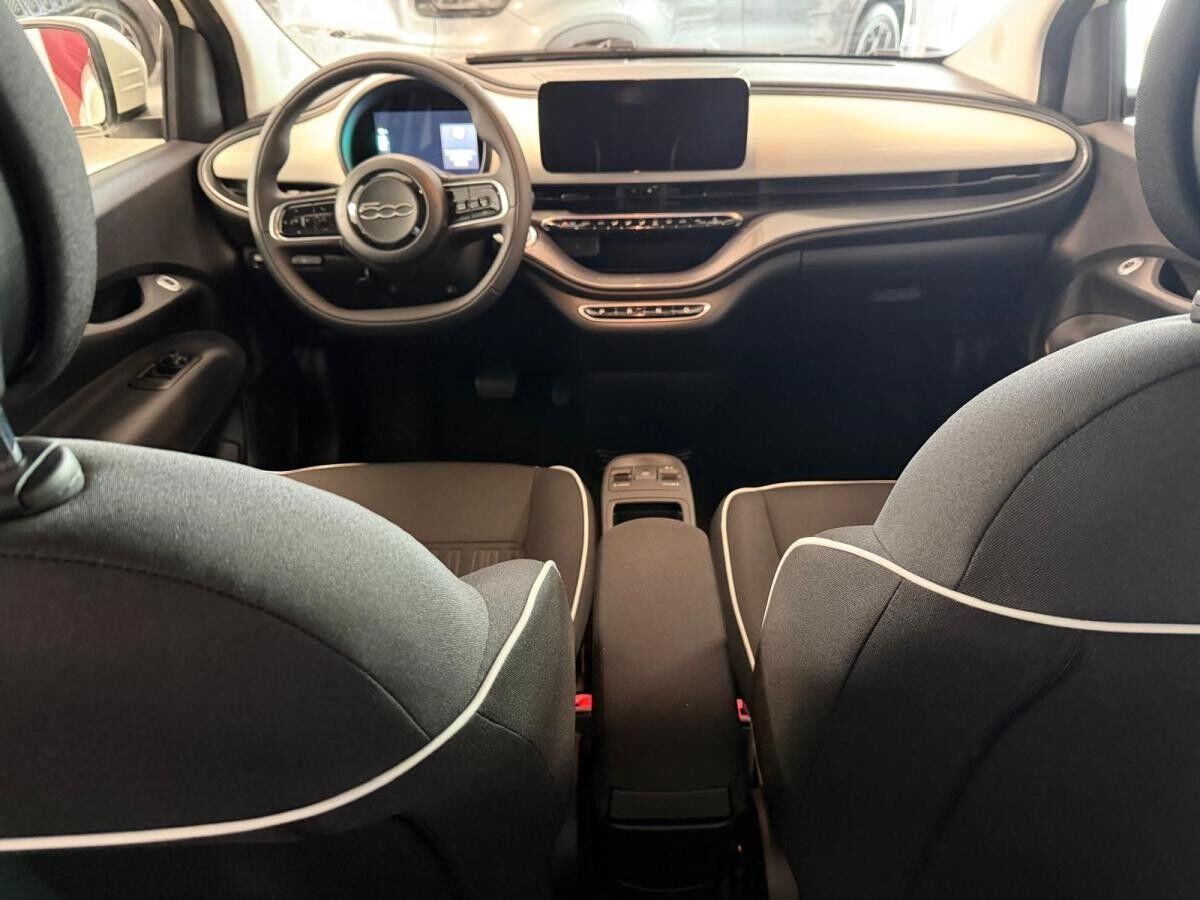 Fiat 500e Christmas Edition 23,8 kWh Abholung Mannheim