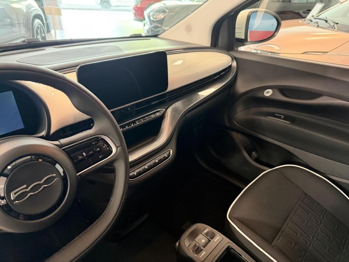 Fiat 500e Christmas Edition 23,8 kWh Abholung Mannheim