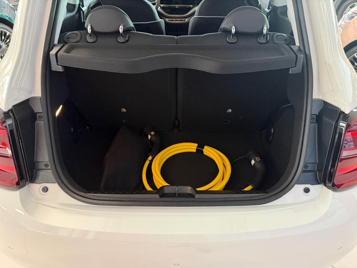 Fiat 500e Christmas Edition 23,8 kWh Abholung Mannheim