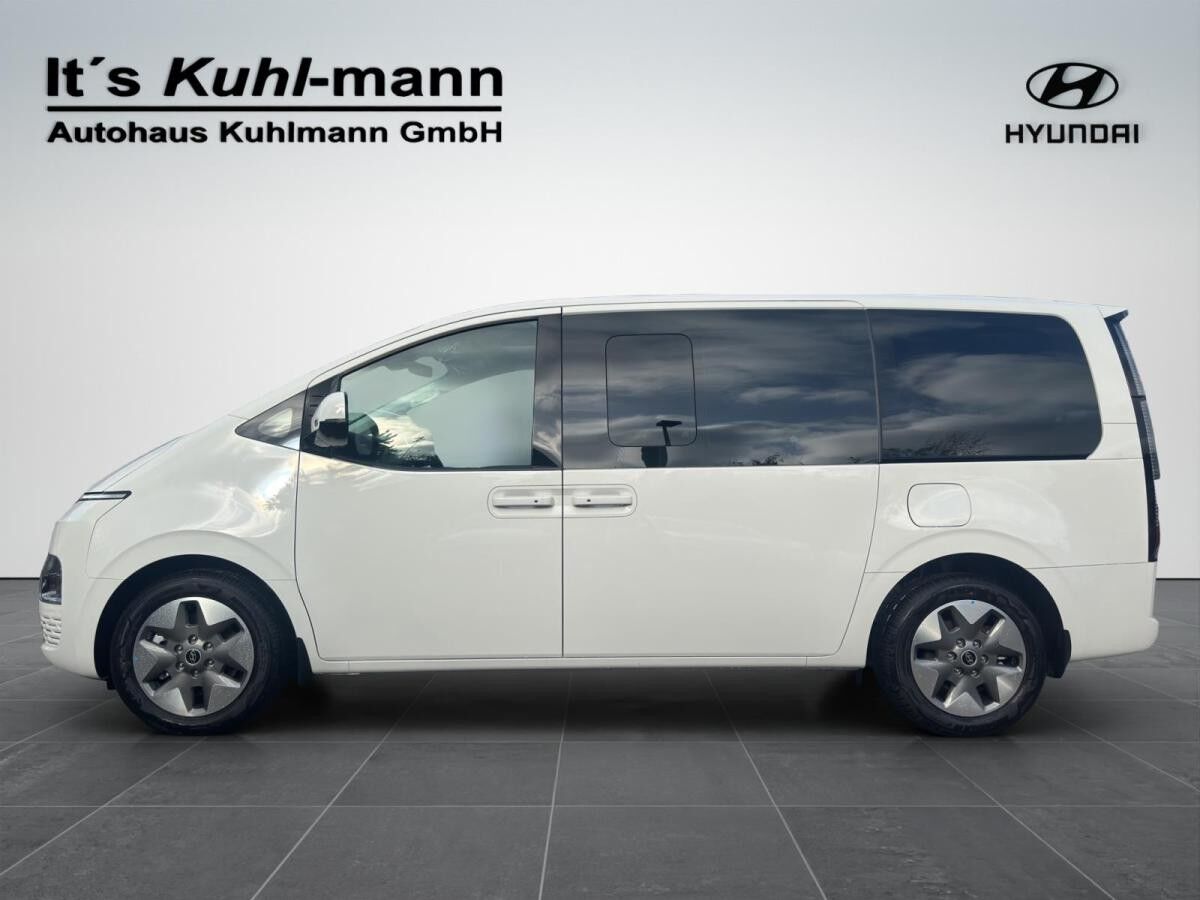 Hyundai STARIA 9-Sitzer Hybrid Prime Park-Paket Panoramadach GAP Spezial