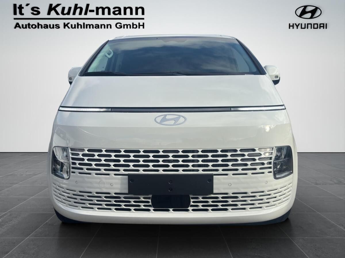 Hyundai STARIA 9-Sitzer Hybrid Prime Park-Paket Panoramadach GAP Spezial