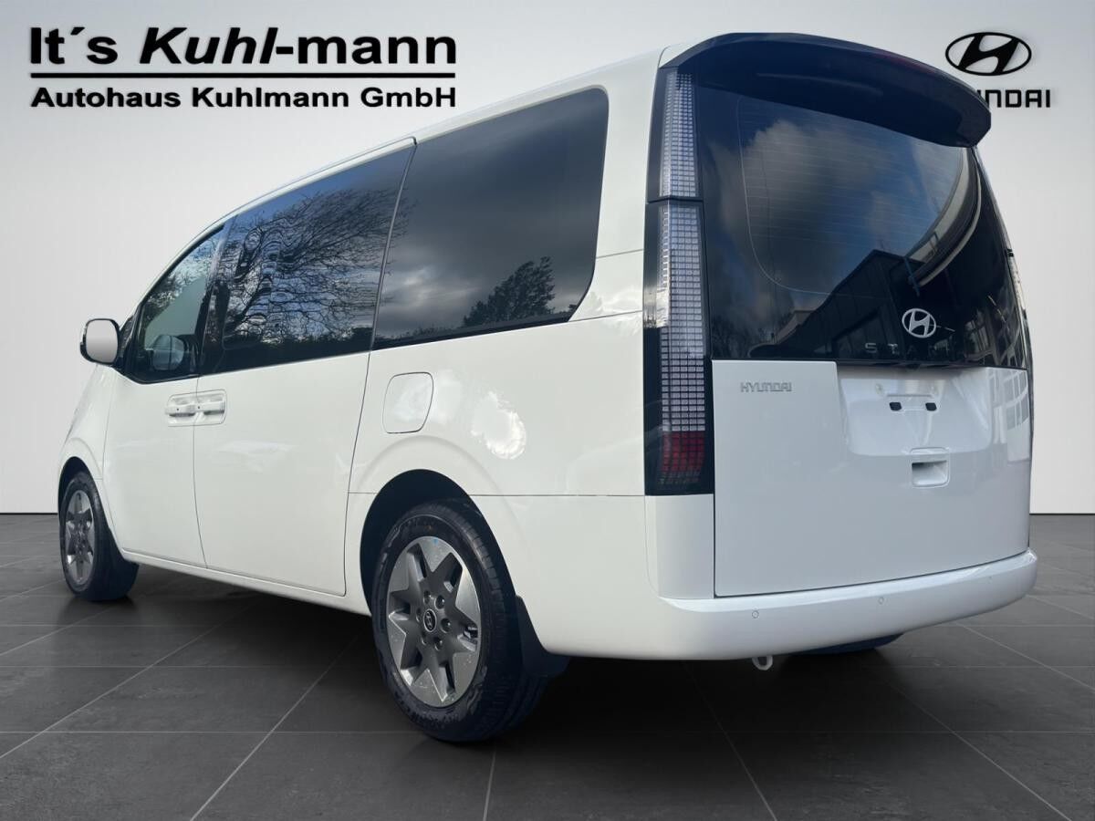 Hyundai STARIA 9-Sitzer Hybrid Prime Park-Paket Panoramadach GAP Spezial