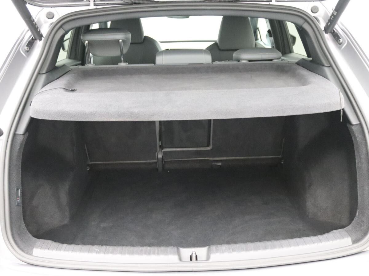 Audi Q4 e-tron edition one 45 quattro / Sonos, Matrix