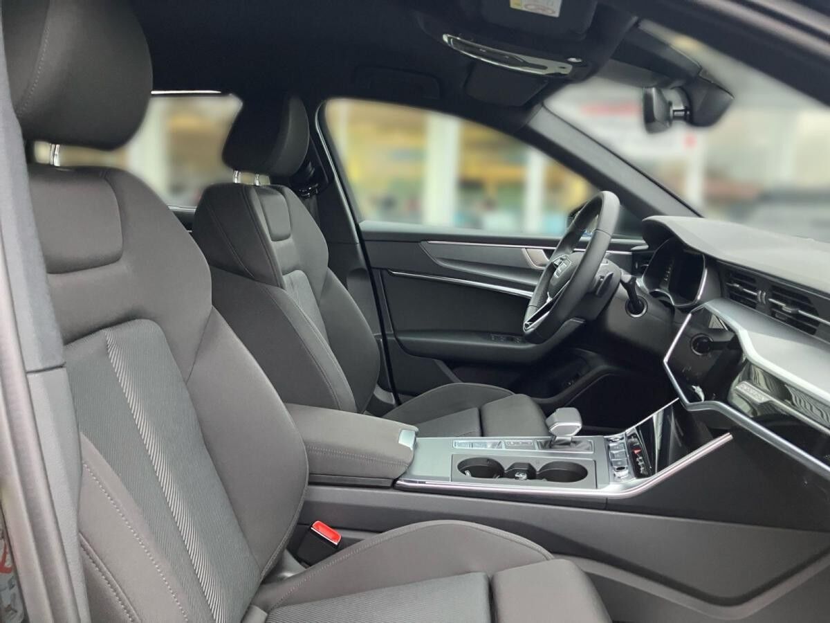 Audi A6 Limousine advanced 40 TDI quattro / Matrix