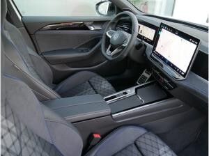 Volkswagen Passat R-Line 1.5 electric/TSI eHybrid AHK Pano Keyless HarmanK.