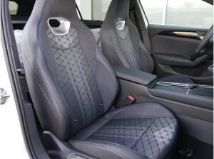 Volkswagen Passat R-Line 1.5 electric/TSI eHybrid AHK Pano Keyless HarmanK.