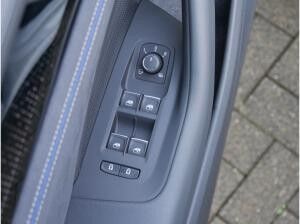 Volkswagen Passat R-Line 1.5 electric/TSI eHybrid AHK Pano Keyless HarmanK.