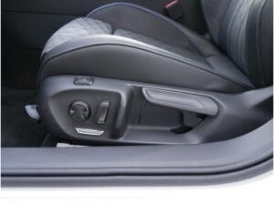 Volkswagen Passat R-Line 1.5 electric/TSI eHybrid AHK Pano Keyless HarmanK.