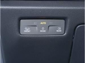 Volkswagen Passat R-Line 1.5 electric/TSI eHybrid AHK Pano Keyless HarmanK.