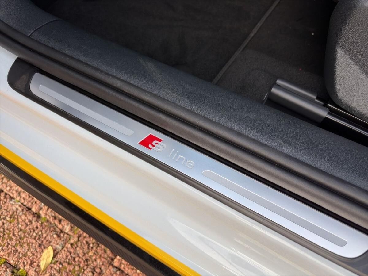 Audi A1 Sportback 30 TFSI S-LINE 8-FACH BEREIFT