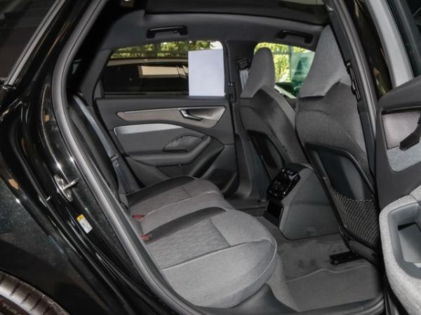 Audi A6 Limousine 	 2 x S line editon ACC Matrix Pano Luft TechPro B+O