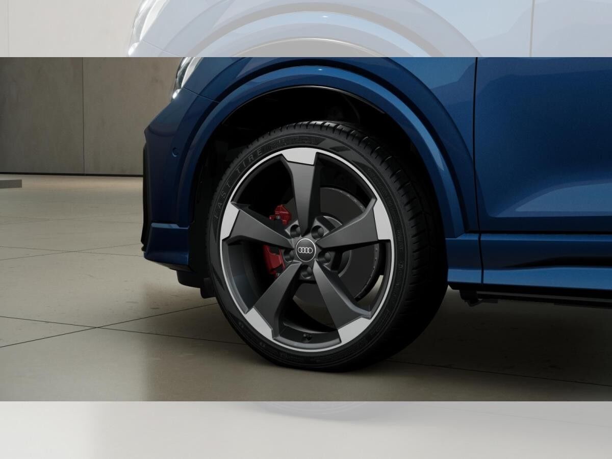 Audi Q2 S line comp. Matrix ACC AHK Pano Sonos