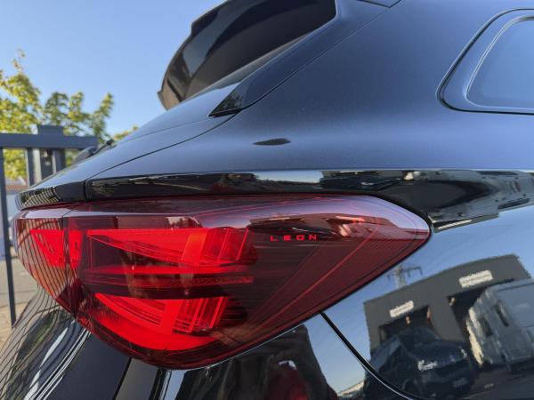 Cupra Leon 2.0 TSI 150kW DSG Sportstourer AHK Pano 4WD