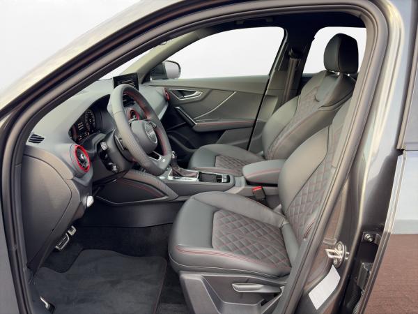 Audi Q2 35 TFSI S-LINE COMP+MATRIX+KAMERA+CARPLAY