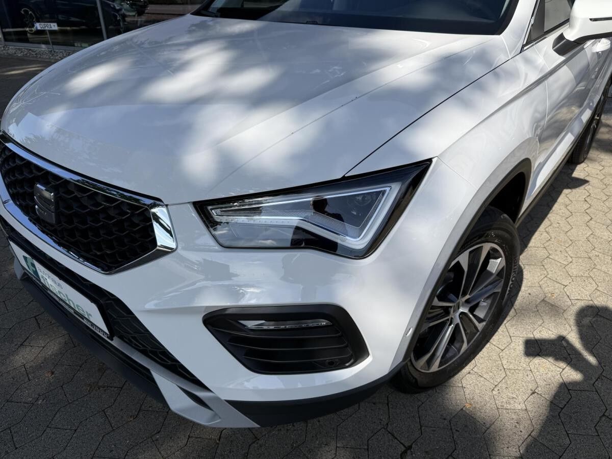 Seat Ateca 2.0 TDI 110kW Style DSG AHK 360°-Kamera Standheizung
