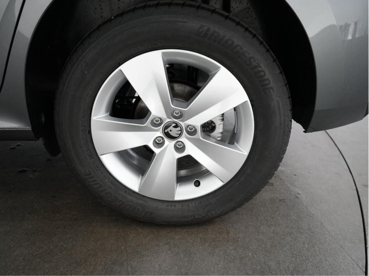 Skoda Kamiq Essence 1.0 TSI DSG 🍂NOVEMBER-SONDERAKTION🍂 *WINTERPAKET*AHK*WIRELESS SMARTLINK*