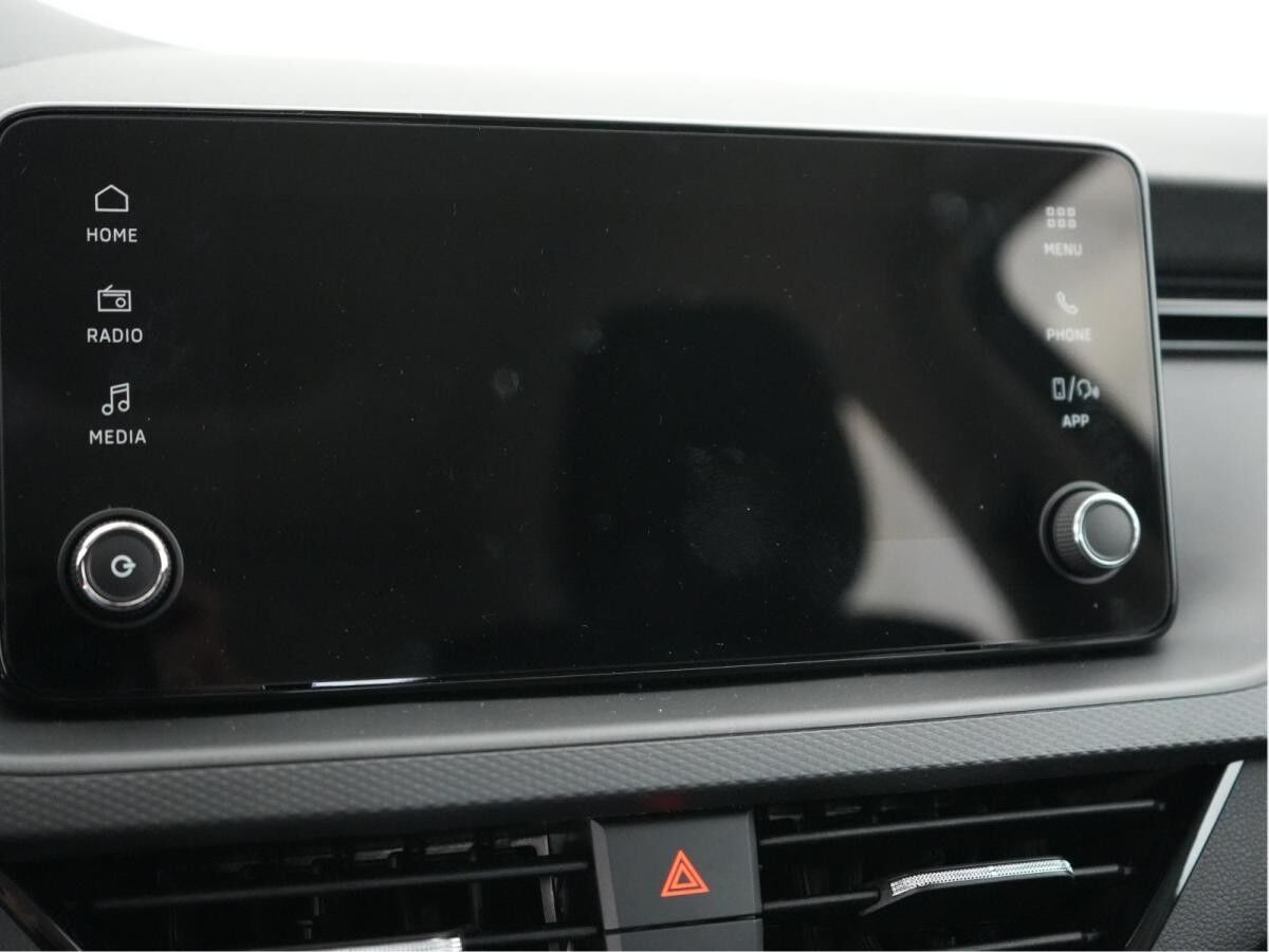 Skoda Kamiq Essence 1.0 TSI DSG 🍂NOVEMBER-SONDERAKTION🍂 *WINTERPAKET*AHK*WIRELESS SMARTLINK*