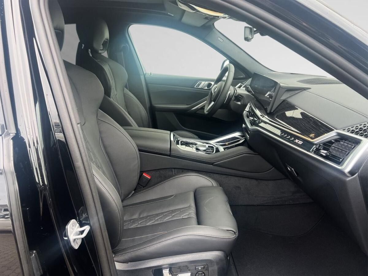 BMW X6 xDrive40i M Sport Pro Pano 22" AHK Autobahnass.
