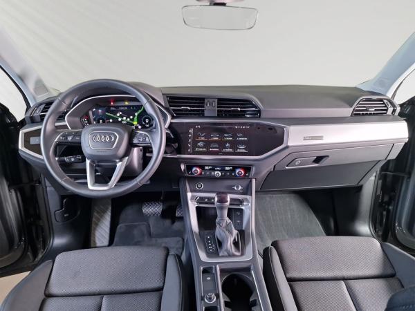 Audi Q3 35 TFSI advanced S-tronic AHK Navi+ PDC+
