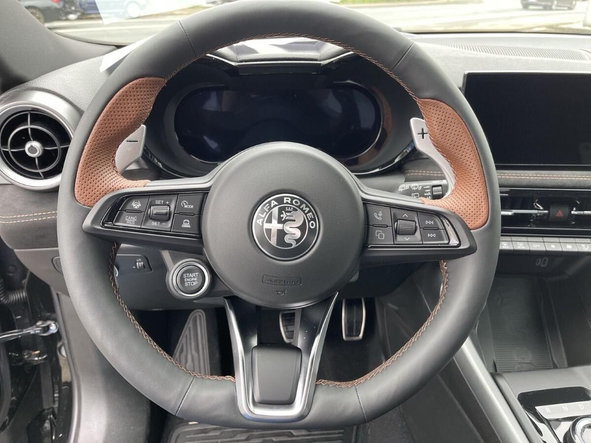 Alfa Romeo Tonale 1.5 MHEV INTENSA +Schiebedach