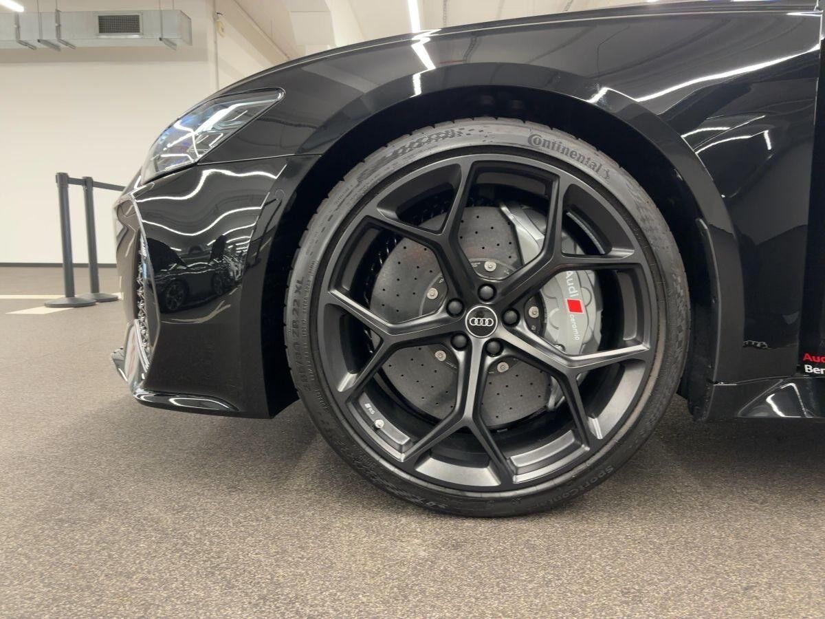 Audi RS6 RS 6 Avant performance tiptronic