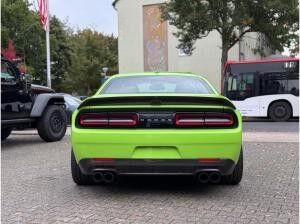 Dodge Challenger Scat Pack 6.4 V8 Carbon + Klappenauspuff + Tieferlegung