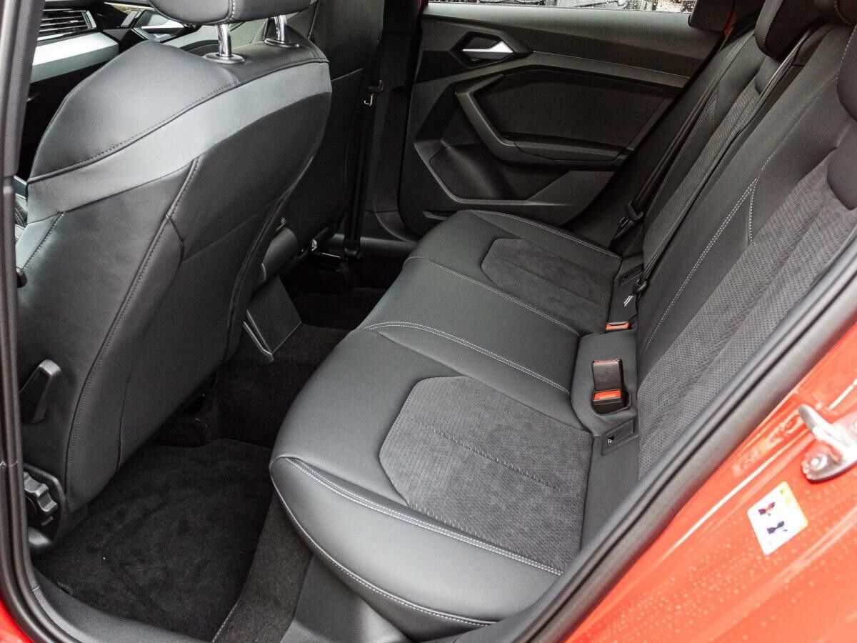 Audi A1 Sportback S line 30 TFSI 116PS S tronic virtual EPH-plus 18" S-Line plus