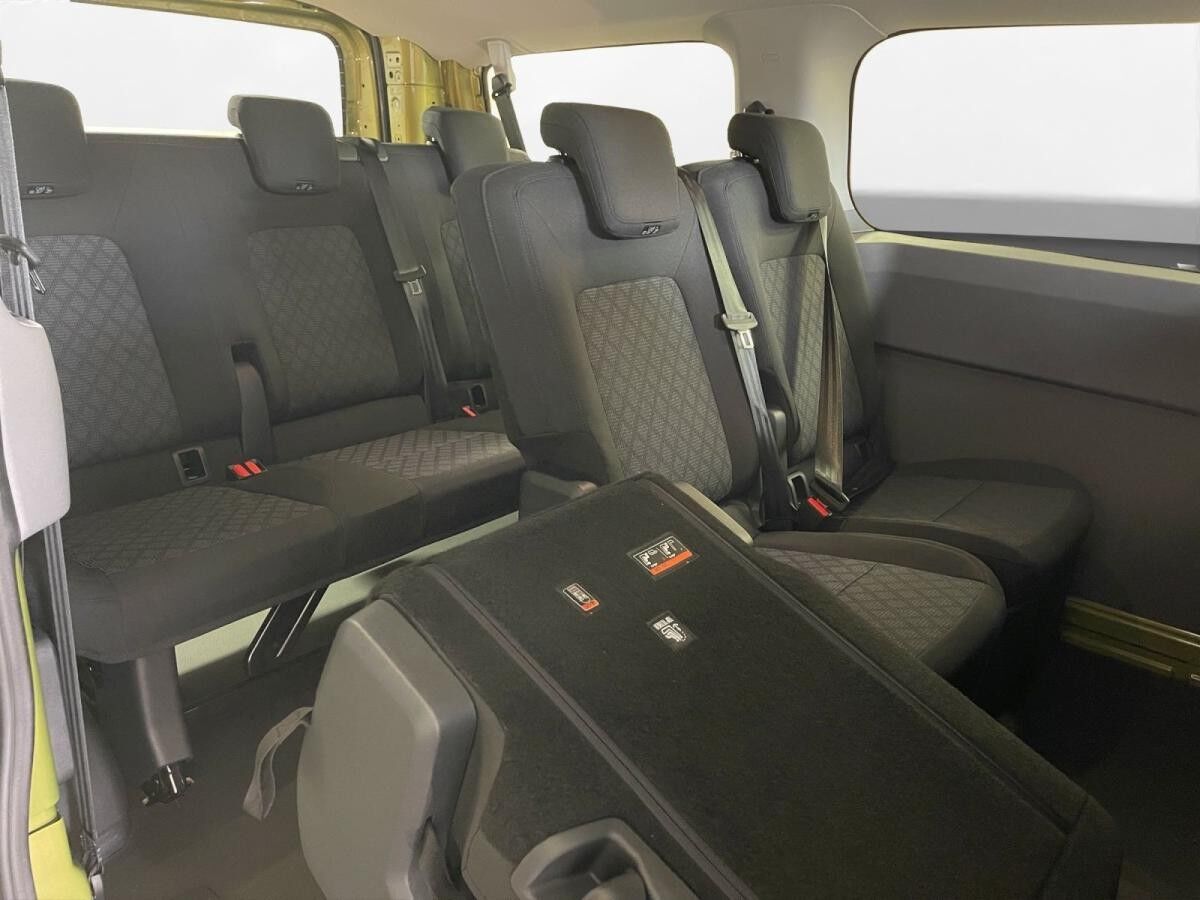 Volkswagen Transporter Kombi 2,0 l TDI DSG Klimaanlage