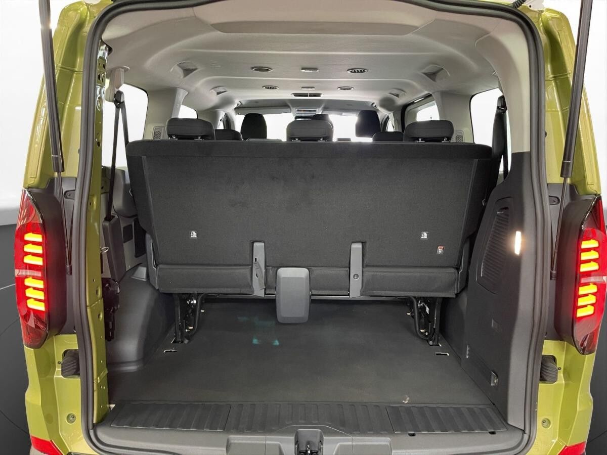 Volkswagen Transporter Kombi 2,0 l TDI DSG Klimaanlage