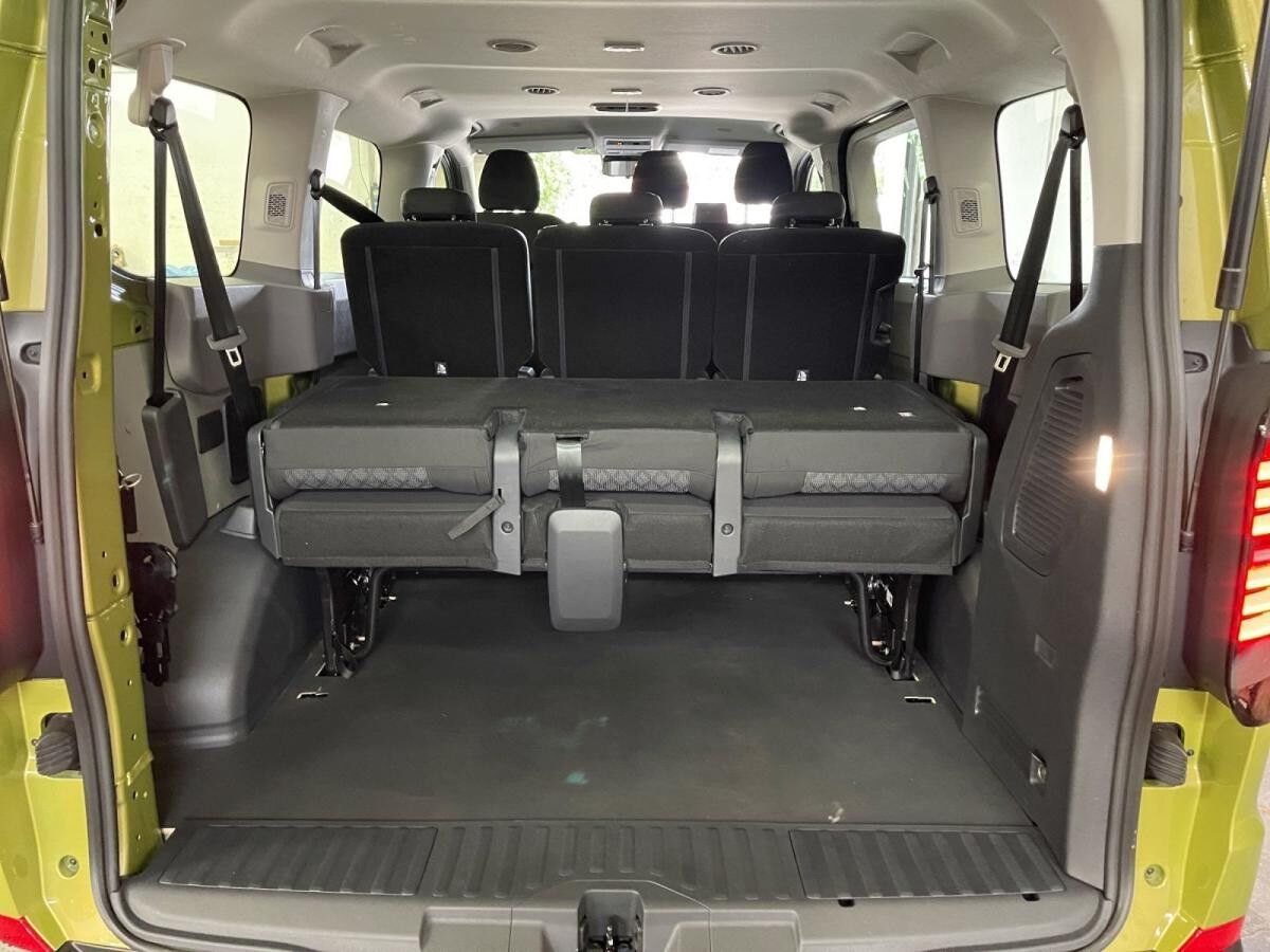 Volkswagen Transporter Kombi 2,0 l TDI DSG Klimaanlage