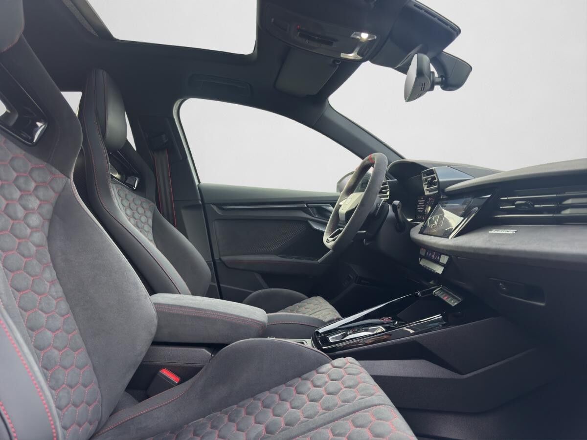 Audi RS3 RS 3 Sportback*MEGA-AKTION*RS Abgas*uPE: €92.170,-*RS Schalensitze*Carbon-Flügel*RS Carbonpaket*RS D