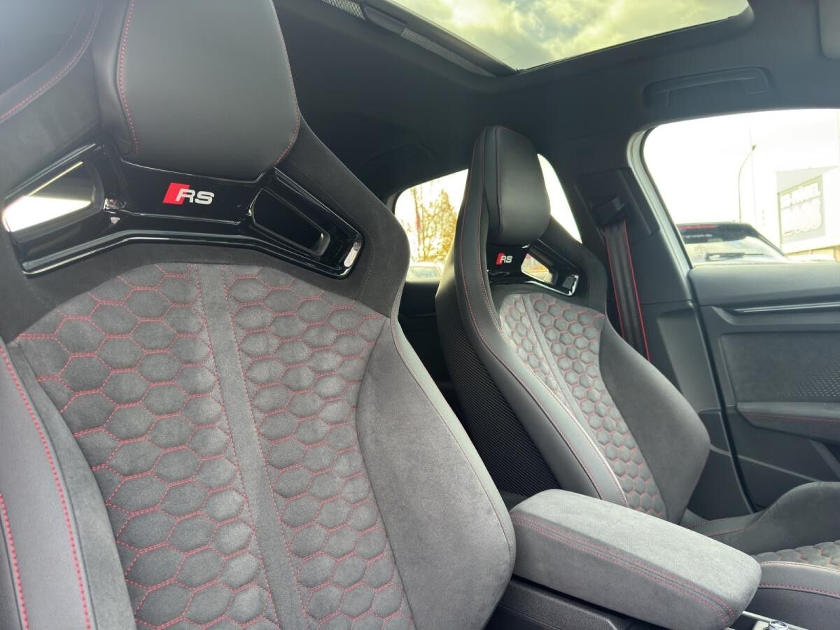 Audi RS3 RS 3 Sportback*MEGA-AKTION*RS Abgas*uPE: €92.170,-*RS Schalensitze*Carbon-Flügel*RS Carbonpaket*RS D