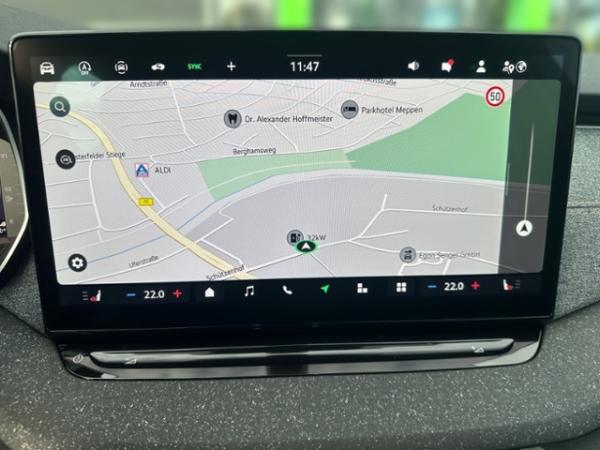 Skoda Octavia Combi 1.5 TSI Tour AHK*Assistenzpaket