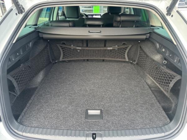 Skoda Octavia Combi 1.5 TSI Tour AHK*Assistenzpaket