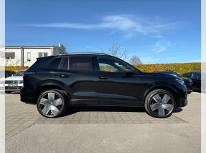 Volkswagen Tiguan R-LINE 2.0 TDI SCR 193 DSG 4MOTION (UVP 70.570€/KW37/25) NAV.MAX/PANO/20"/KOMFORT/WINTER/LED/UVM.