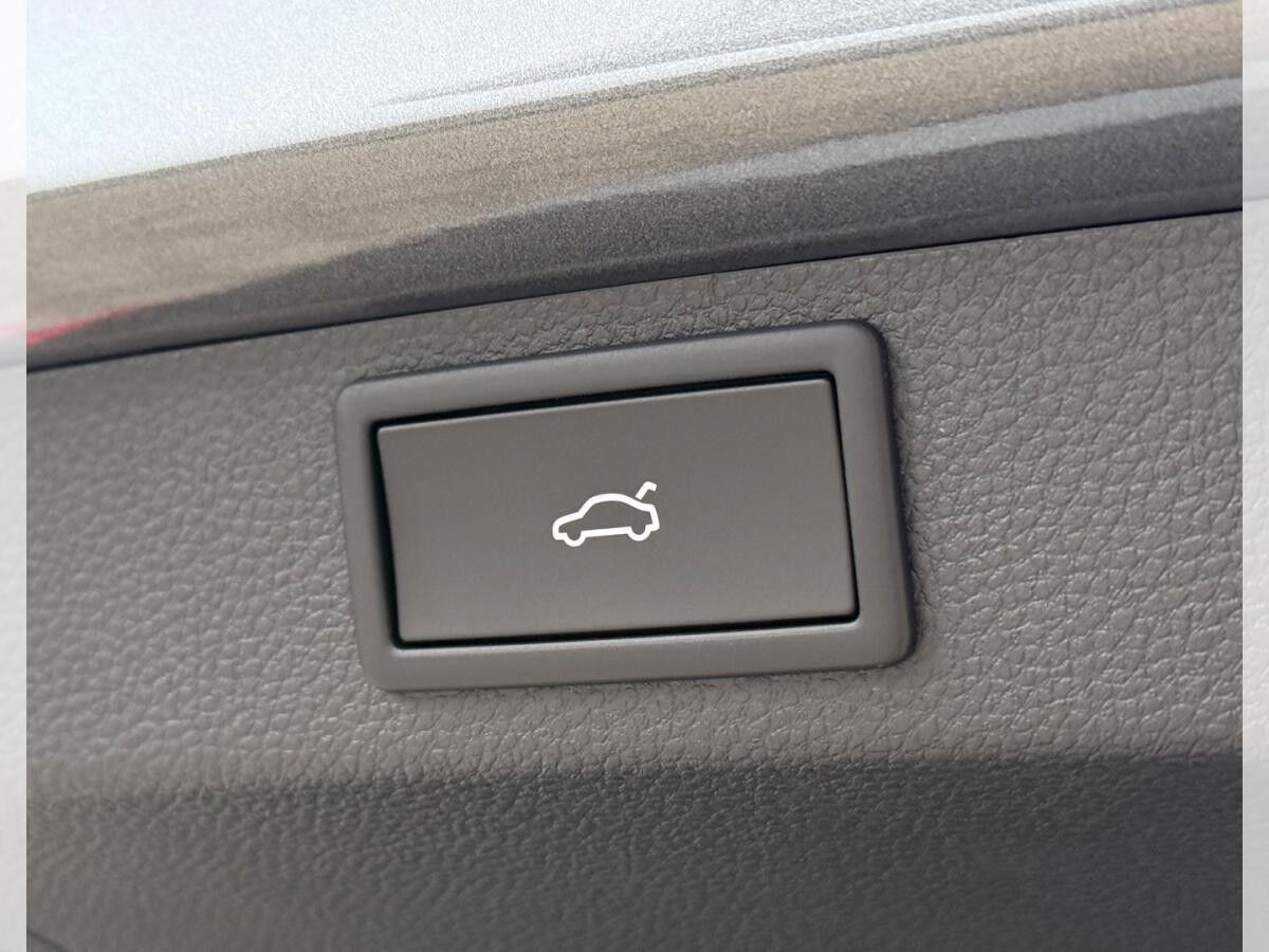 Skoda Karoq SPORTLINE 2026 1.5 TSI 110 kW DSG (UVP 52.160€/KW14/26) NAV/PANO/TRAVEL/CANTON/AHK/MATRIX/UVM.