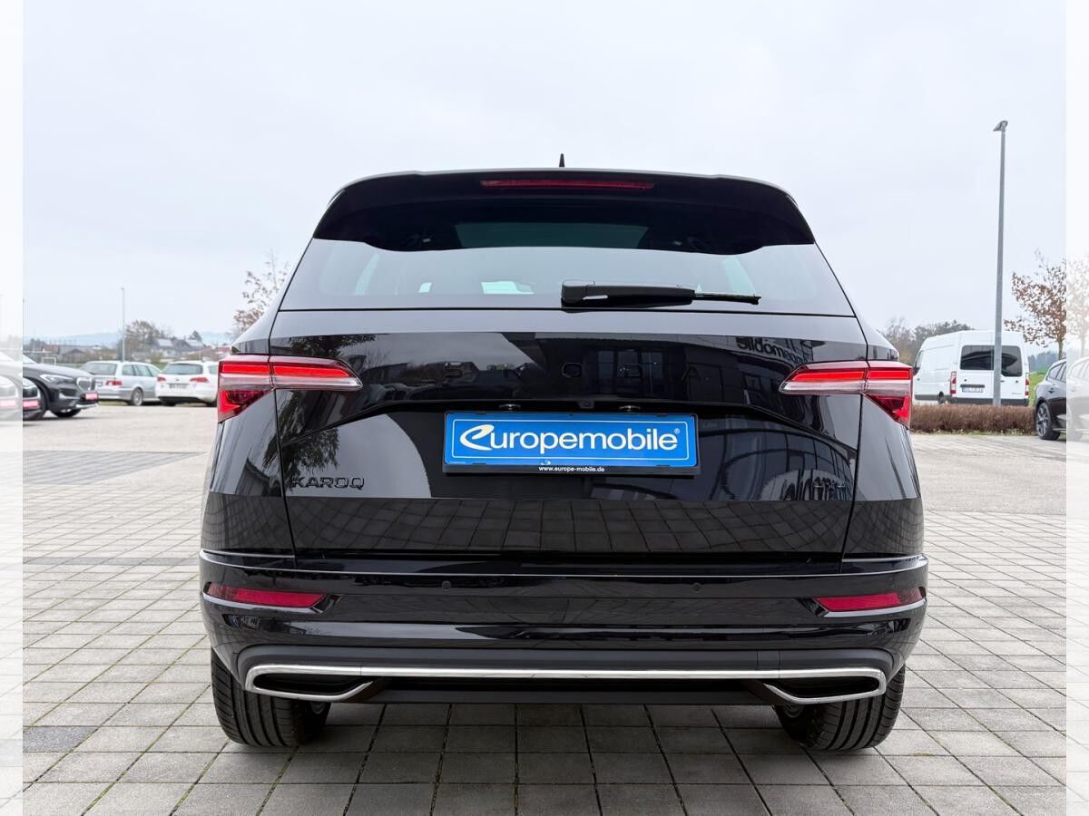 Skoda Karoq SPORTLINE 2026 1.5 TSI 110 kW DSG (UVP 52.160€/KW14/26) NAV/PANO/TRAVEL/CANTON/AHK/MATRIX/UVM.