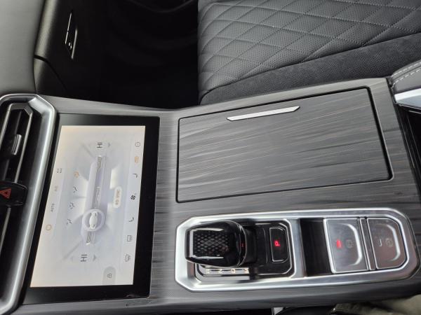 GWM WEY 03 2.0T PHEV LUXURY